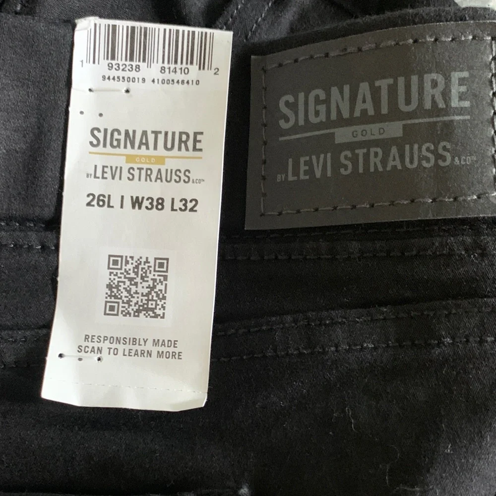 NWT Signature by Levi Strauss Women's Black Skinny Jeans - Picture 4 of 9